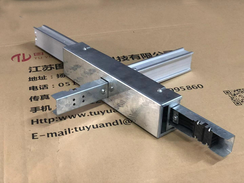 照明母线槽三通